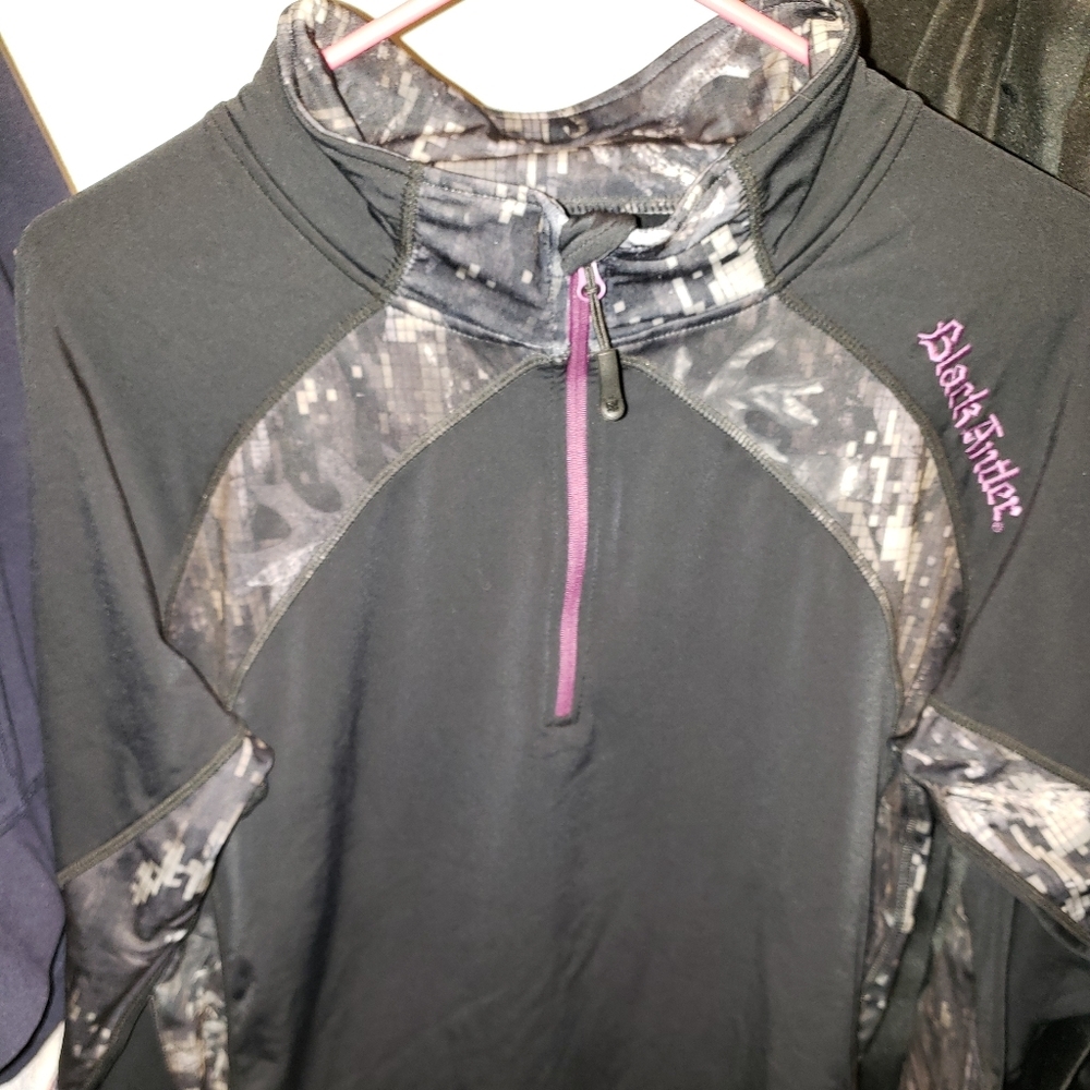 NWT Black Antler Black pullover